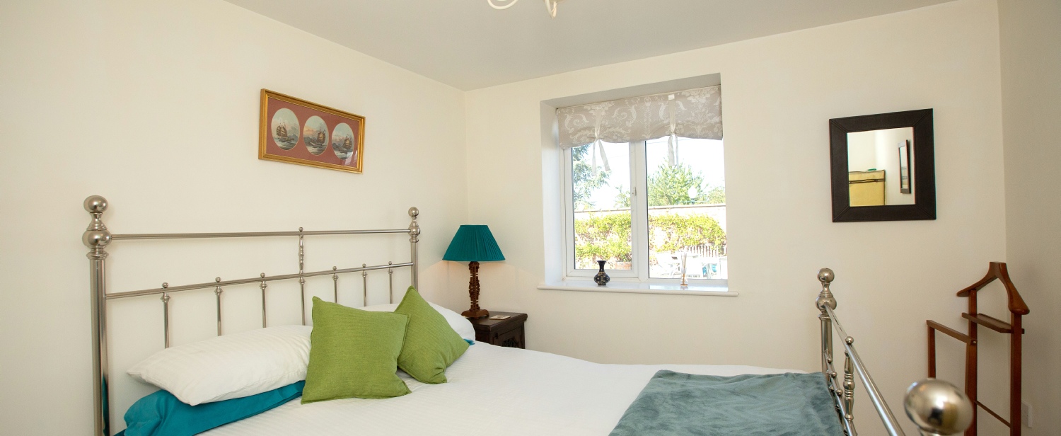  Jeannie Cottage - available for holidays and B&B